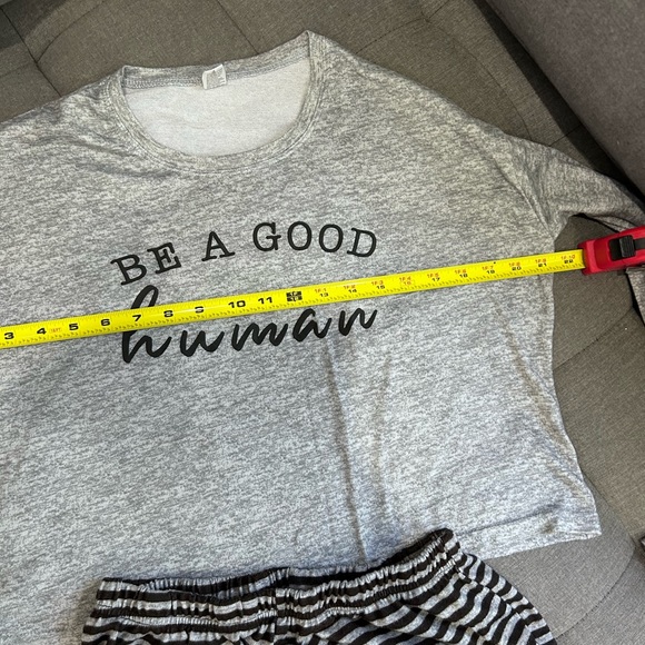 💥PRICE ⬇️ Grey & Black Women’s Long Sleeve Shorts Pj’s • Top Large & Bottom M • - Picture 4 of 8